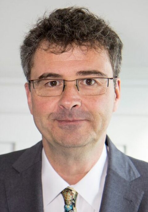 Kaspar Engeli (host)